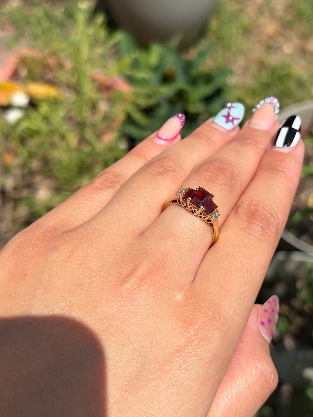 10k Three emerald garnet and Diamond accent Ring sz9